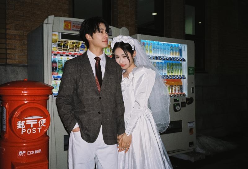 小樽站天桥 第25张 日本婚纱照 日本旅拍 小樽婚纱照 日本尼鹿摄影