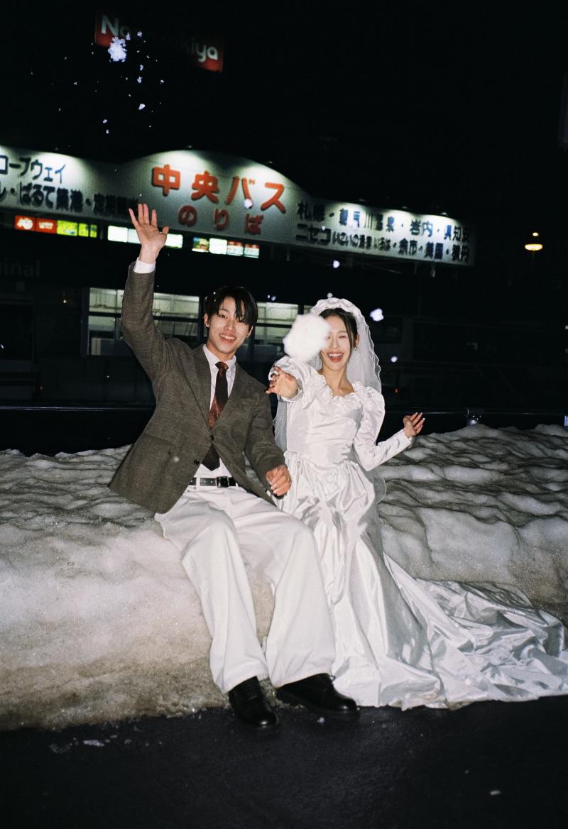 小樽站天桥 第21张 日本婚纱照 日本旅拍 小樽婚纱照 日本尼鹿摄影