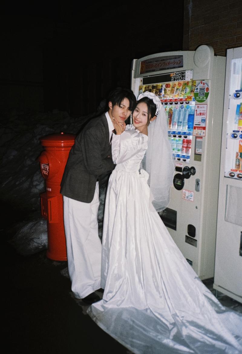 小樽站天桥 第16张 日本婚纱照 日本旅拍 小樽婚纱照 日本尼鹿摄影